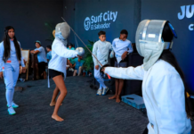 Surf City amplía experiencia del Mundial Juvenil con yoga, esgrima y actividades recreativas